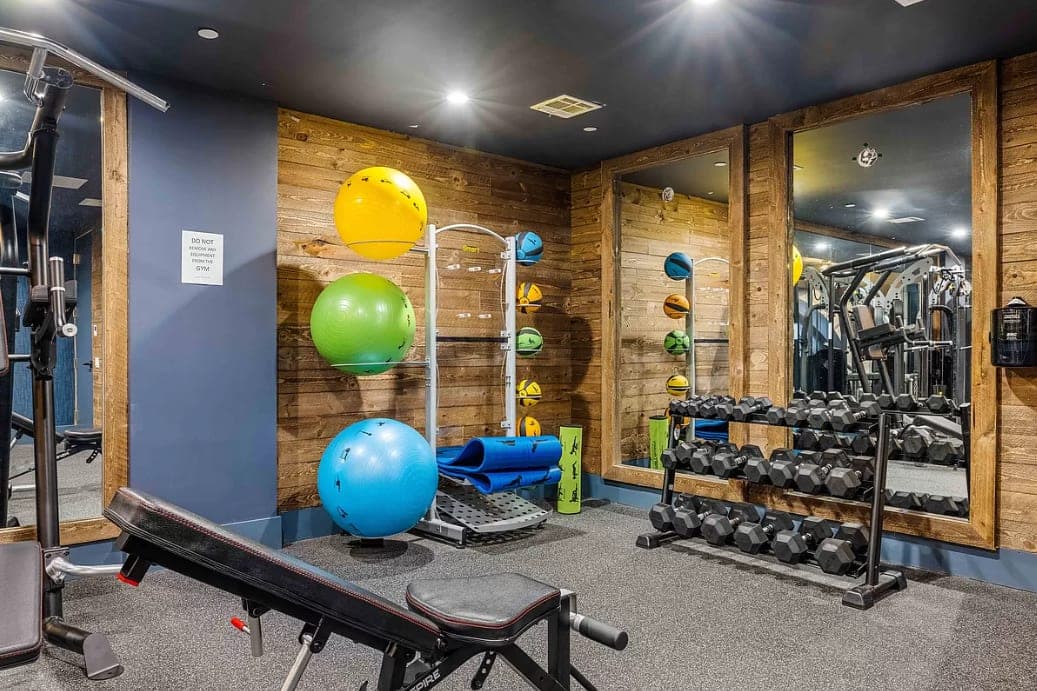 412 Evergreen Avenue #3B, Brooklyn, NY 11221 1