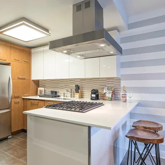 450 W 42 St #76A, Manhattan, NY 10036