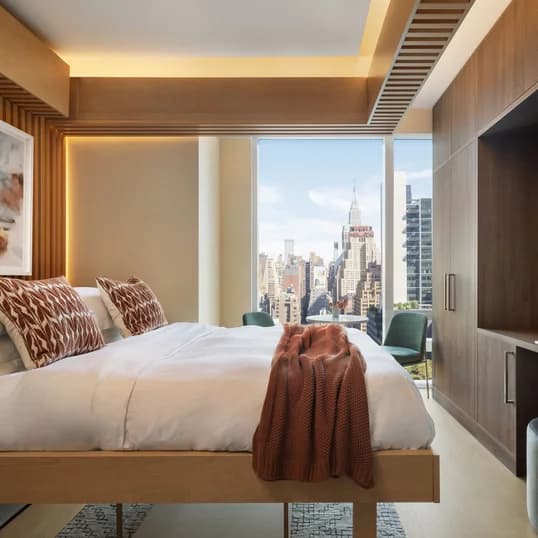 455 10 Avenue #32A, Manhattan, NY 10018