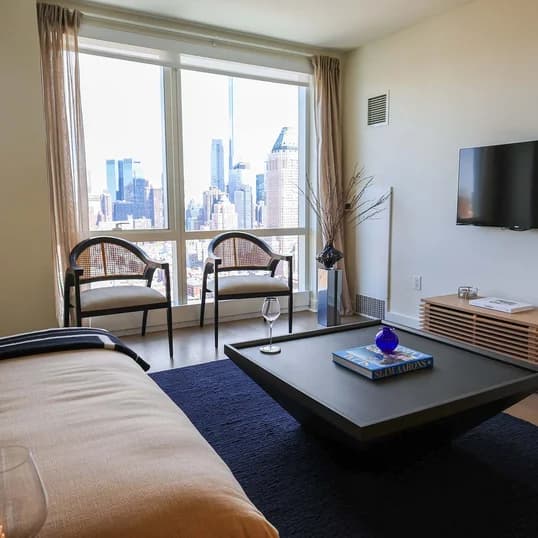 450 W 42 St #38A, Manhattan, NY 10036