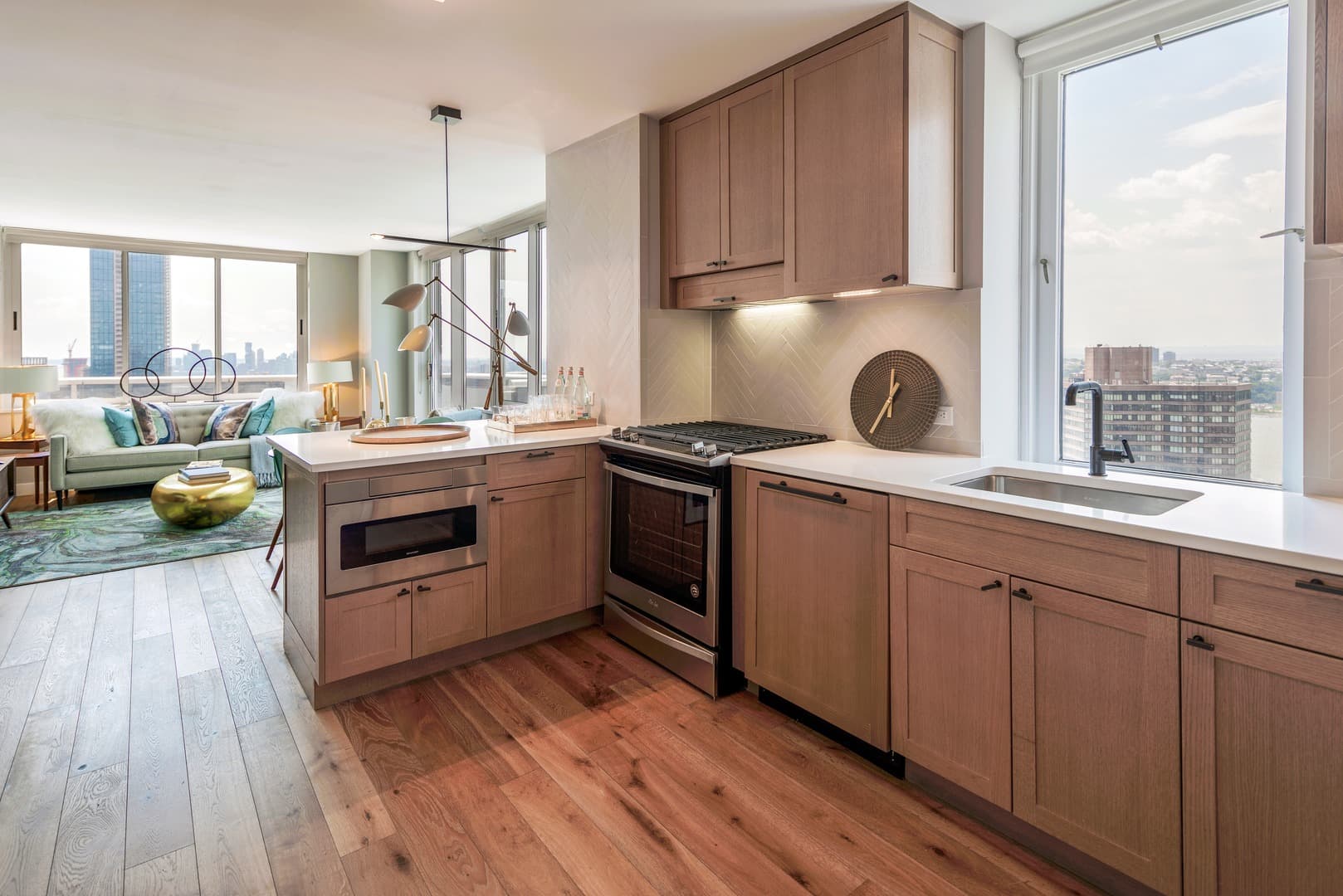 Riverbank 560 West 43 Street #06C, Manhattan, NY 10036 1